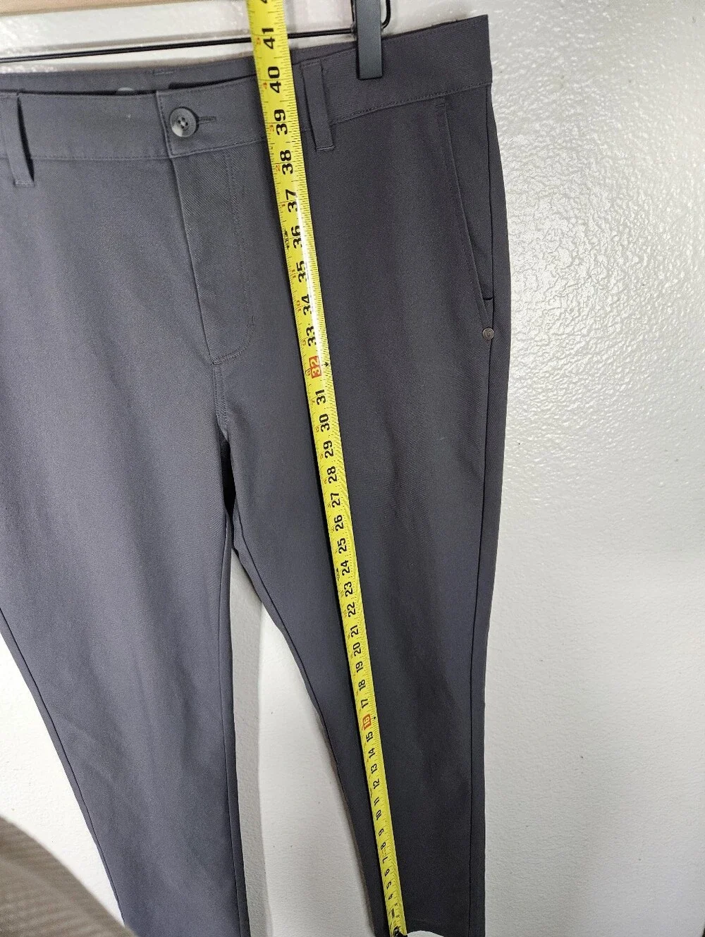 Vuori Cascade Tech Chino Pants Size L